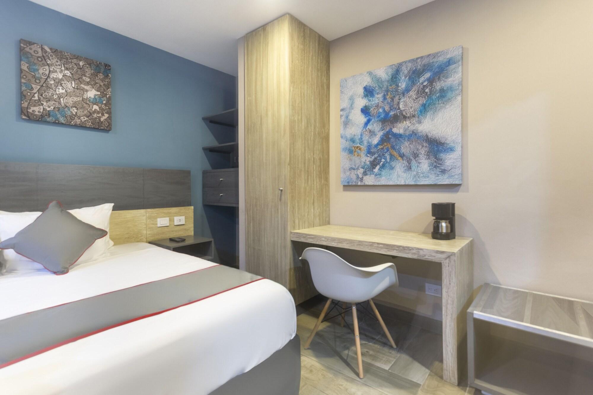 Bfh Attraction Deluxe Hotel 普拉亚卡门 外观 照片